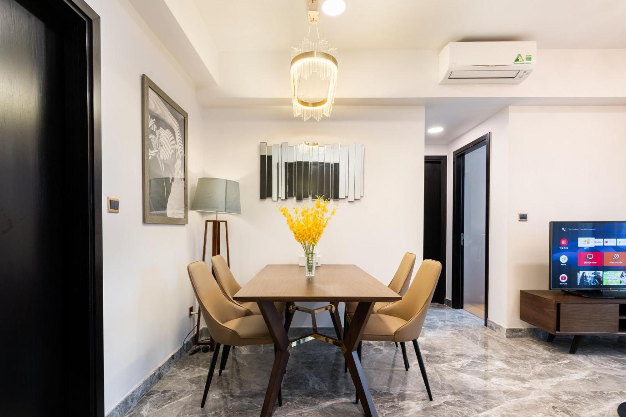 Luxury Gold - D1mension & Zenity In District 1