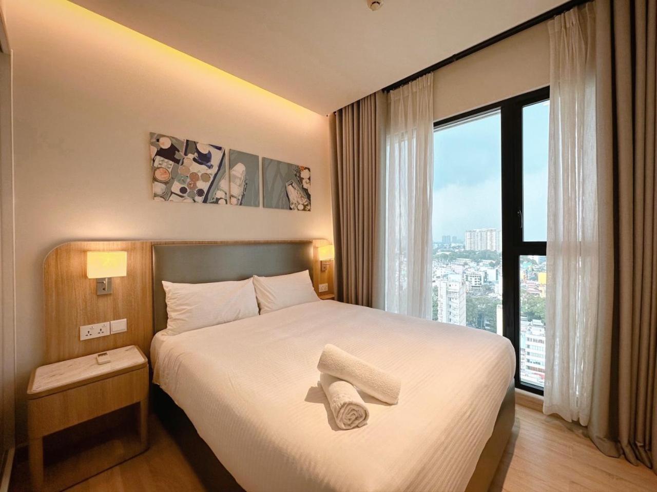 Căn hộ Luxury Gold 86 : D1- Mension , Rooftop Pool - District 1