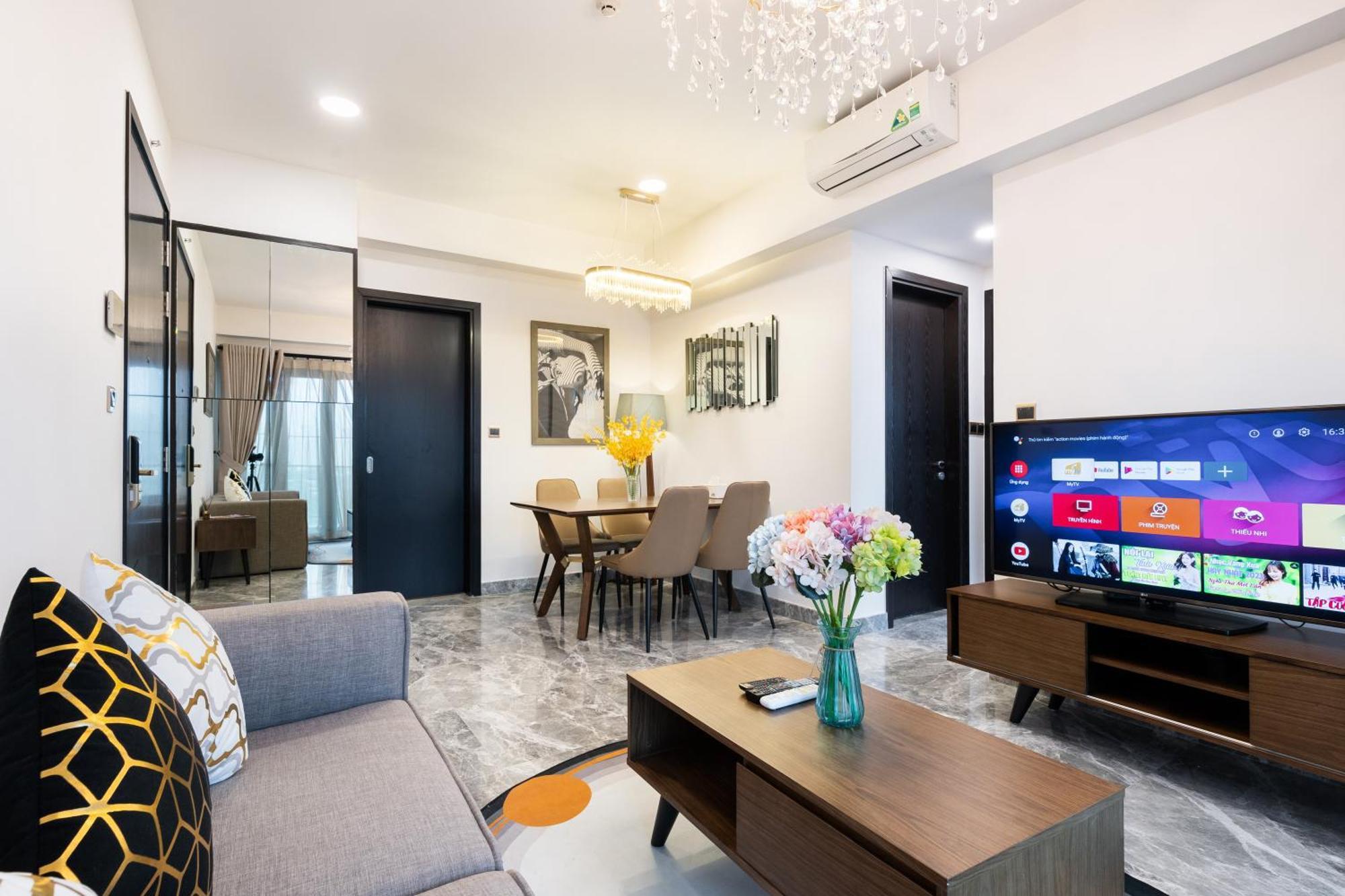 Căn hộ Luxury Gold 86 : D1- Mension , Rooftop Pool - District 1 *