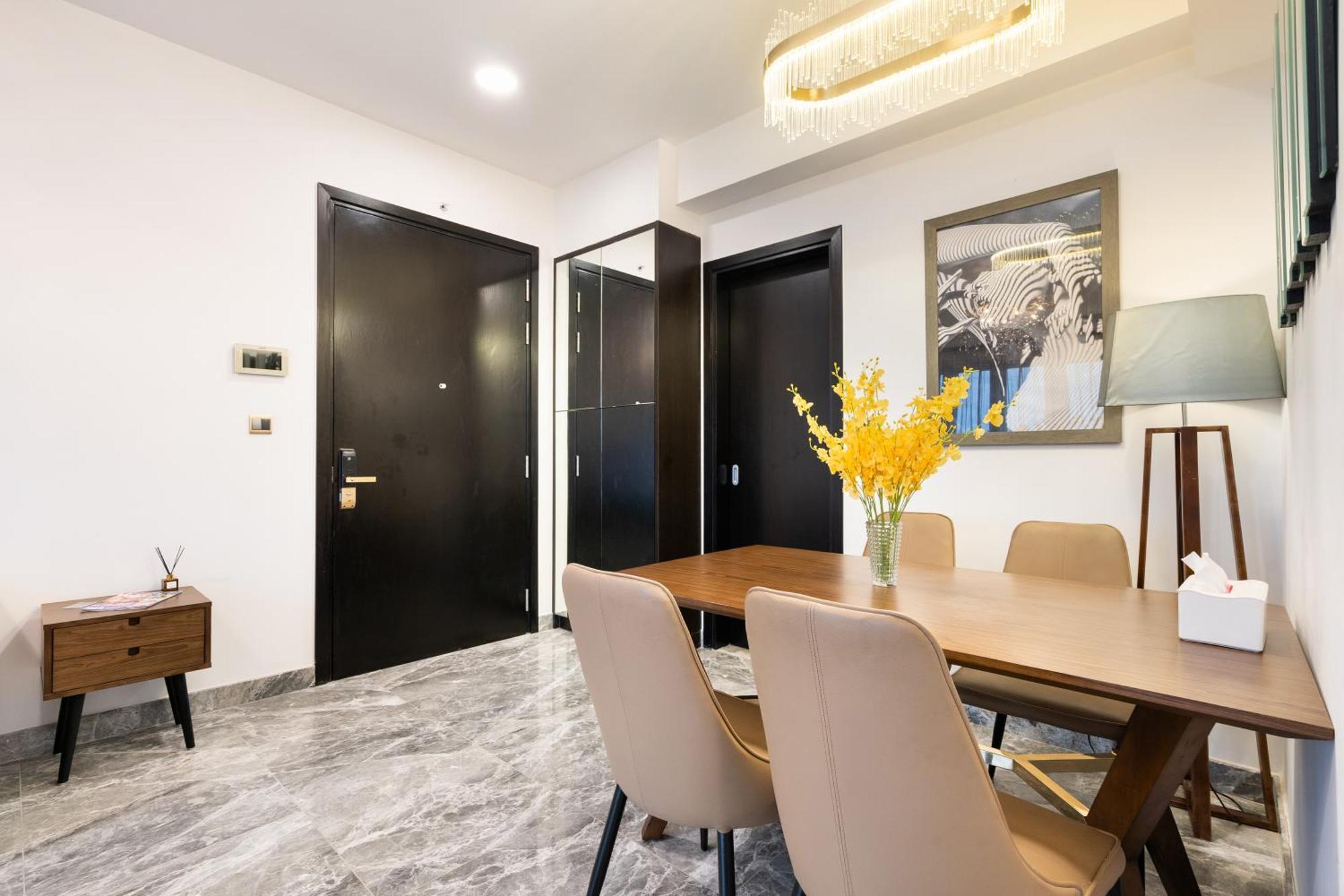 Căn hộ Luxury Gold 86 : D1- Mension , Rooftop Pool - District 1 *